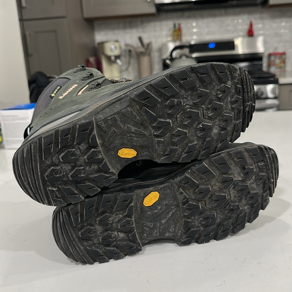 Lowa Renegade Evo GTX Mid Hiking Boots - Picture 10 of 10